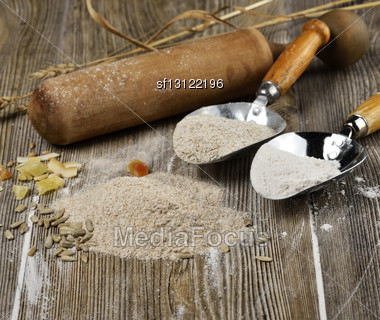 Baking Ingredients :Whole Wheat Flour,Rye Flour,White Flour Ang Dried Fruits Stock Photo
